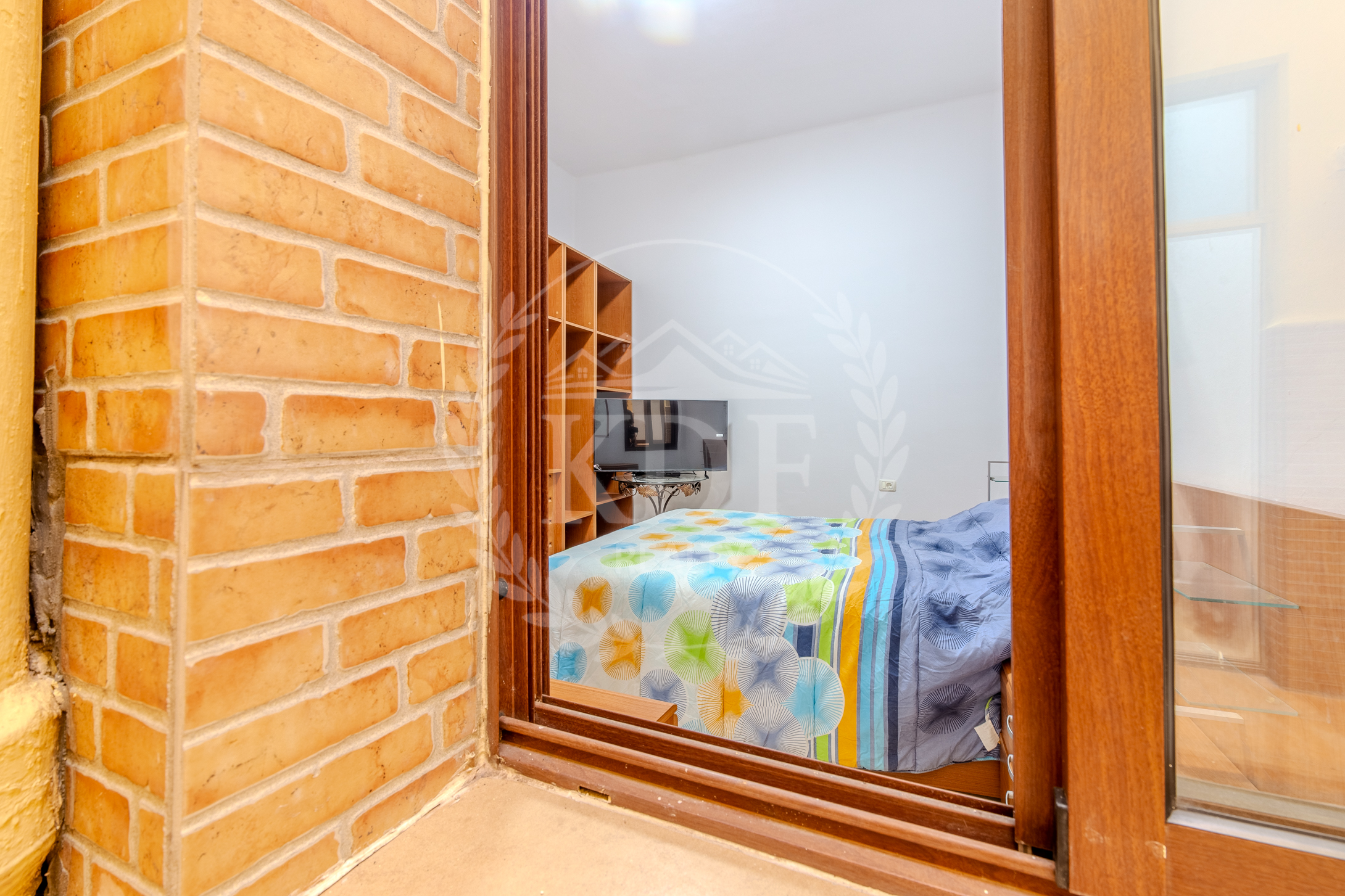 BAJO EN EXCLUSIVA CON PATIO INTERIOR EN PLENO CENTRO DE SANTA CRUZ
