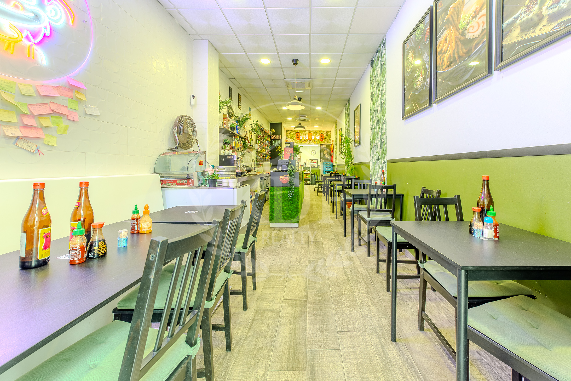 TRASPASO BAR–CAFETERÍA EN PLENO CENTRO DE SANTA CRUZ DE TENERIFE