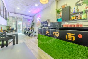 TRASPASO BAR–CAFETERÍA EN PLENO CENTRO DE SANTA CRUZ DE TENERIFE