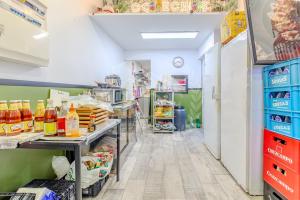 TRASPASO BAR–CAFETERÍA EN PLENO CENTRO DE SANTA CRUZ DE TENERIFE