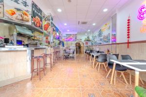 TRASPASO DE BAR-RESTAURANTE EN AVENIDA EL PASO, LOS MAJUELOS