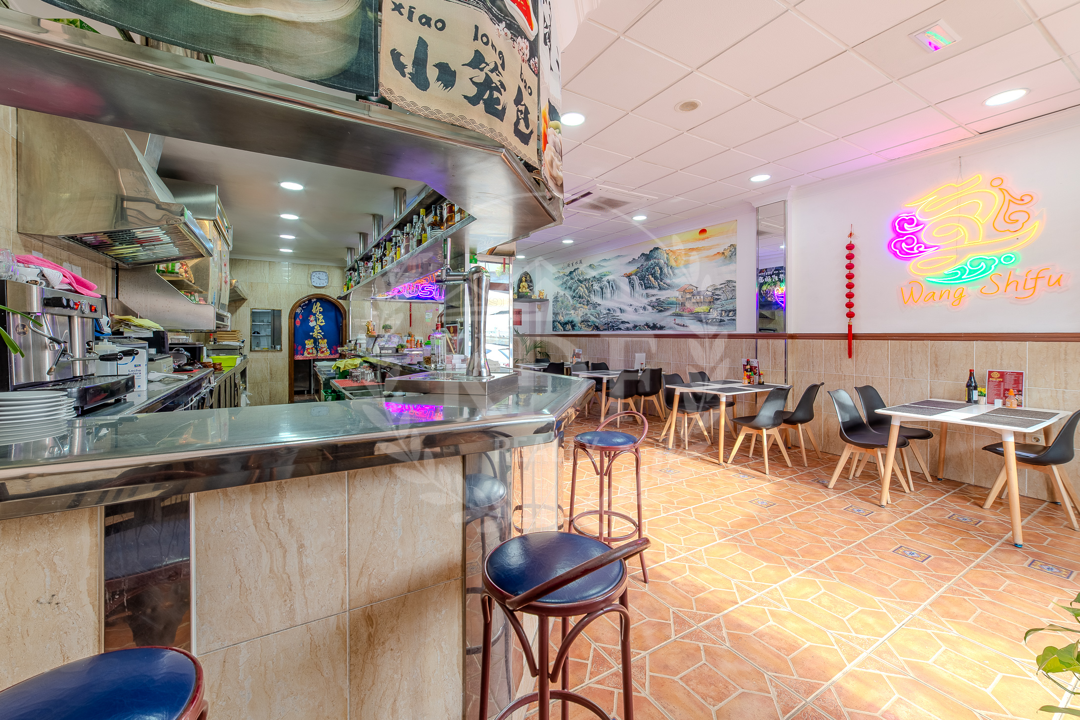 TRASPASO DE BAR-RESTAURANTE EN AVENIDA EL PASO, LOS MAJUELOS
