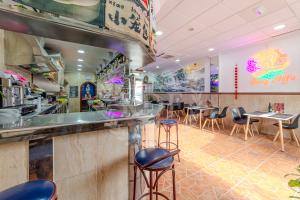 TRASPASO DE BAR-RESTAURANTE EN AVENIDA EL PASO, LOS MAJUELOS