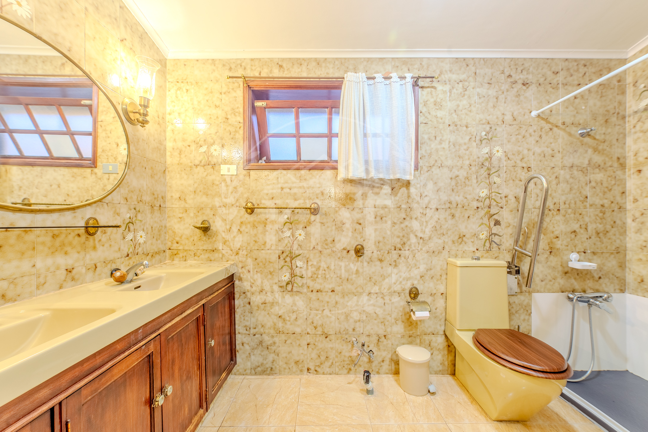 CHALET INDEPENDIENTE CON JARDÍN EN ARAFO