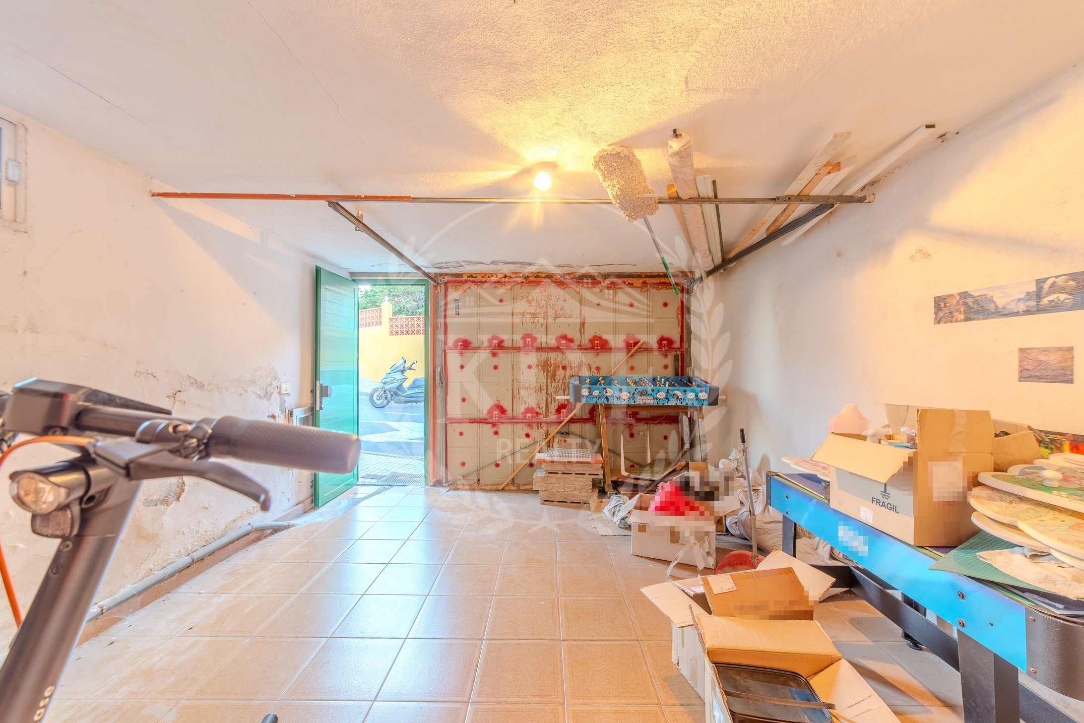 ADOSADO CON AMPLIOS ESPACIOS Y TERRAZAS EN CANDELARIA - KDF REALTY