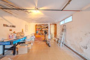 ADOSADO CON AMPLIOS ESPACIOS Y TERRAZAS EN CANDELARIA - KDF REALTY