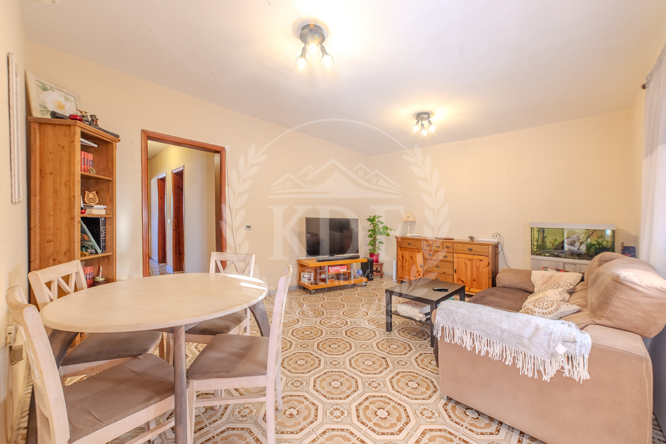 ADOSADO CON AMPLIOS ESPACIOS Y TERRAZAS EN CANDELARIA - KDF REALTY