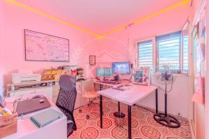 ADOSADO CON AMPLIOS ESPACIOS Y TERRAZAS EN CANDELARIA - KDF REALTY