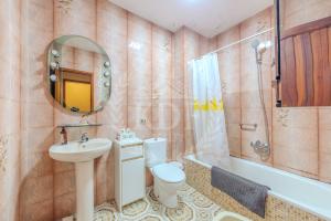 ADOSADO CON AMPLIOS ESPACIOS Y TERRAZAS EN CANDELARIA - KDF REALTY