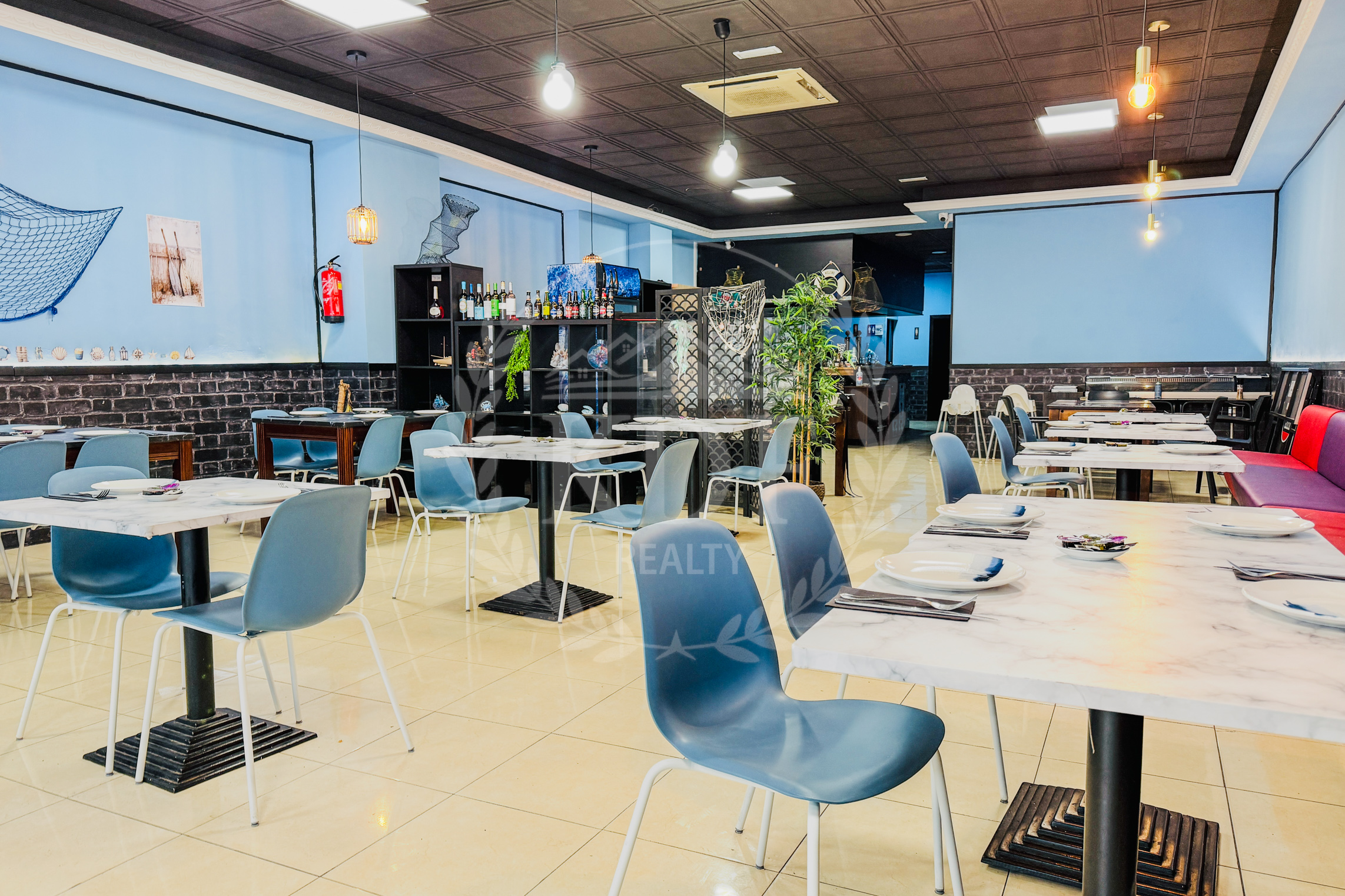 TRASPASO DE RESTAURANTE EQUIPADO EN ZONA PREMIUM DE SANTA CRUZ