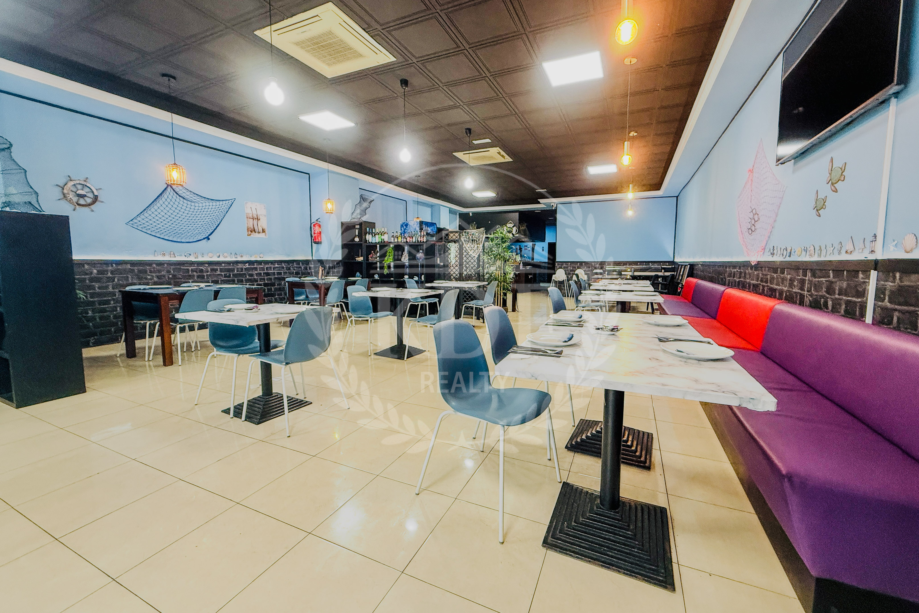 TRASPASO DE RESTAURANTE EQUIPADO EN ZONA PREMIUM DE SANTA CRUZ