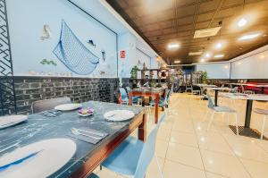 TRASPASO DE RESTAURANTE EQUIPADO EN ZONA PREMIUM DE SANTA CRUZ