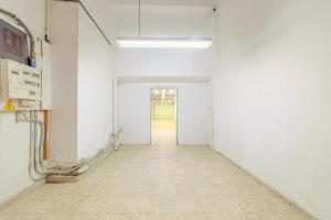 LOCAL COMERCIAL DE 300 M² EN CALLE PORLIER CON OPCIÓN DE DIVISIÓN EN DOS UNIDADES.